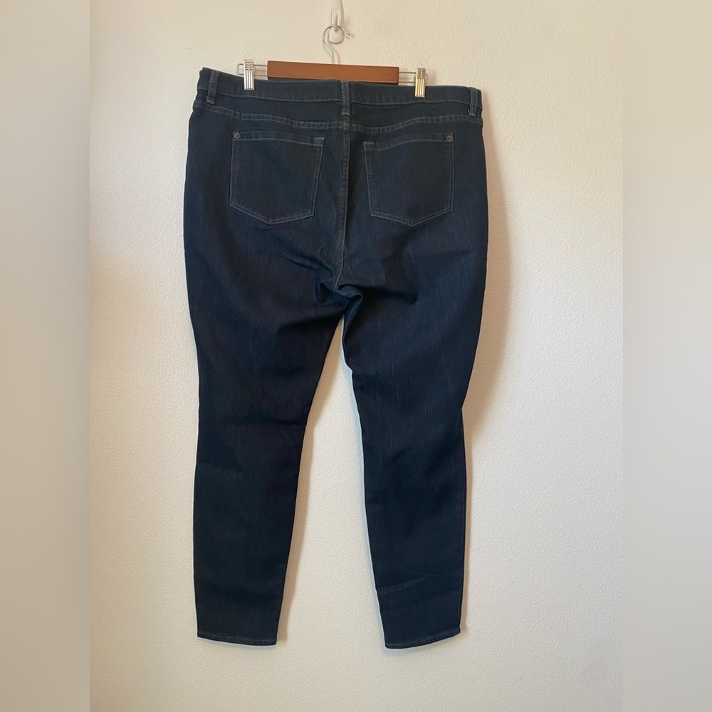 Dress Barn NWOT W62 Modern Fit Skinny Dark Wash Stretch Denim Jeans - Picture 4 of 8